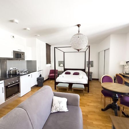Residence De L'Arsenal Royal - Meubles De Tourisme روشفور المظهر الخارجي الصورة