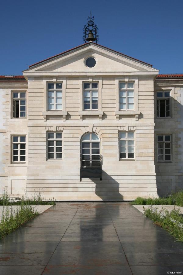 Residence De L'Arsenal Royal - Meubles De Tourisme روشفور المظهر الخارجي الصورة