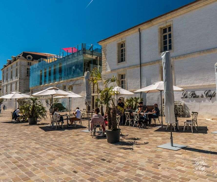 Residence De L'Arsenal Royal - Meubles De Tourisme روشفور المظهر الخارجي الصورة